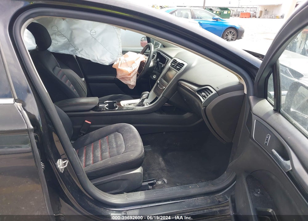 2014 FORD FUSION SE VIN: 3FA6P0HD5ER366207