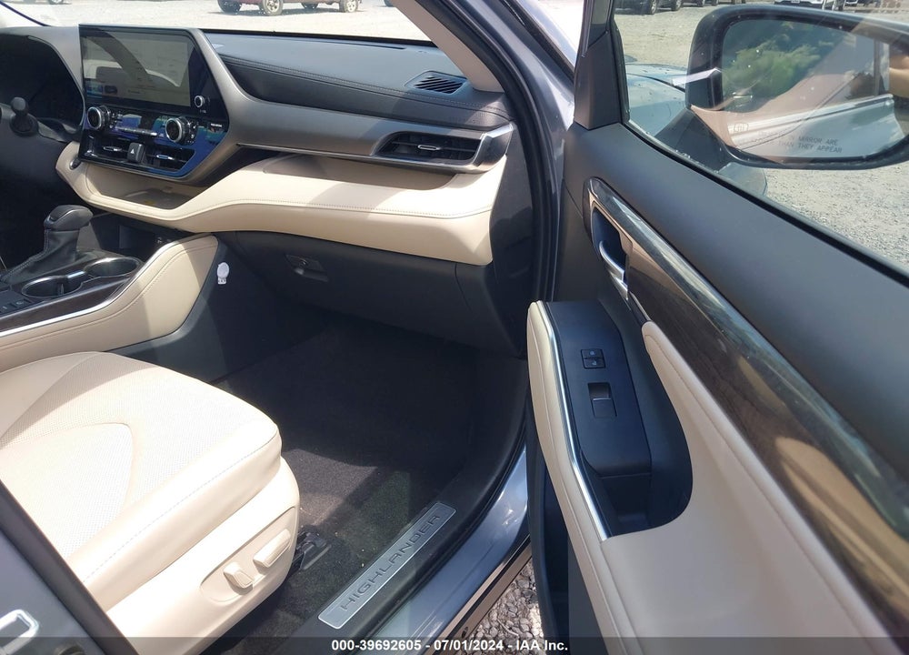 2024 TOYOTA HIGHLANDER LIMITED VIN: 5TDKDRBH0RS542939