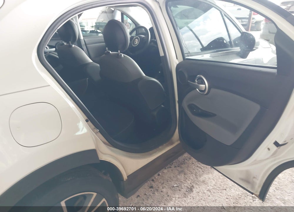 2016 FIAT 500X EASY VIN: ZFBCFXBT8GP378695