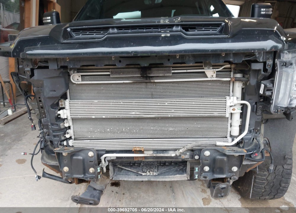 2020 GMC SIERRA 2500HD 4WD  LONG BED AT4/4WD  STANDARD BED AT4 VIN: 1GT19PEYXLF246444