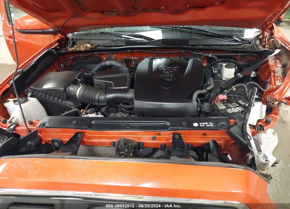 2017 TOYOTA TACOMA SR5 V6 VIN: 5TFSZ5ANXHX070856