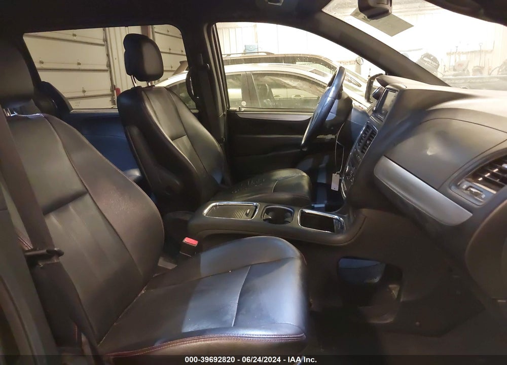 2018 DODGE GRAND CARAVAN GT VIN: 2C4RDGEG0JR195907