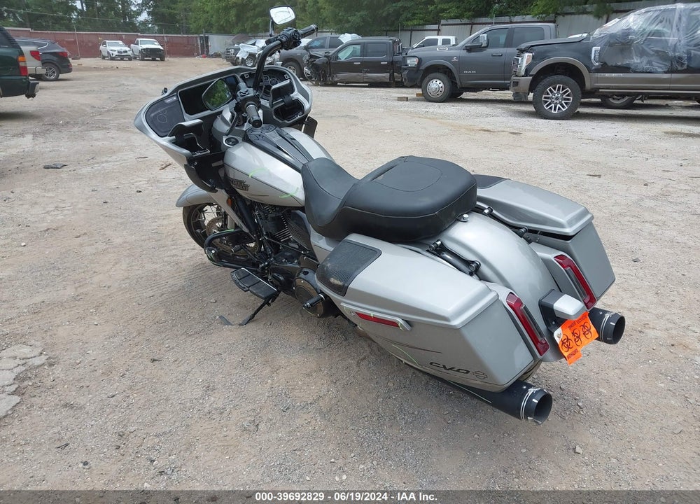 2023 HARLEY-DAVIDSON FLTRXSE VIN: 1HD1TC618PB952416