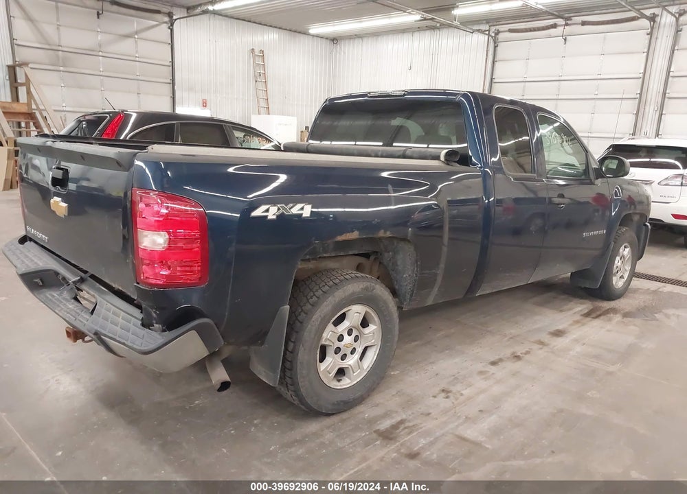 2008 CHEVROLET SILVERADO 1500 LT2 VIN: 2GCEK19J581215326