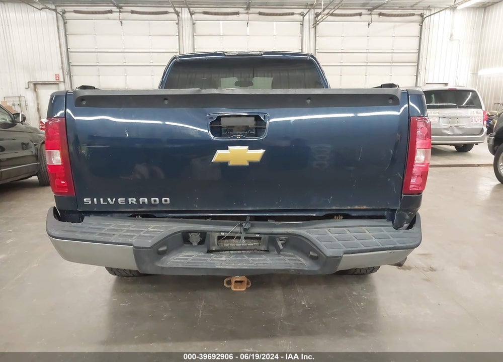 2008 CHEVROLET SILVERADO 1500 LT2 VIN: 2GCEK19J581215326