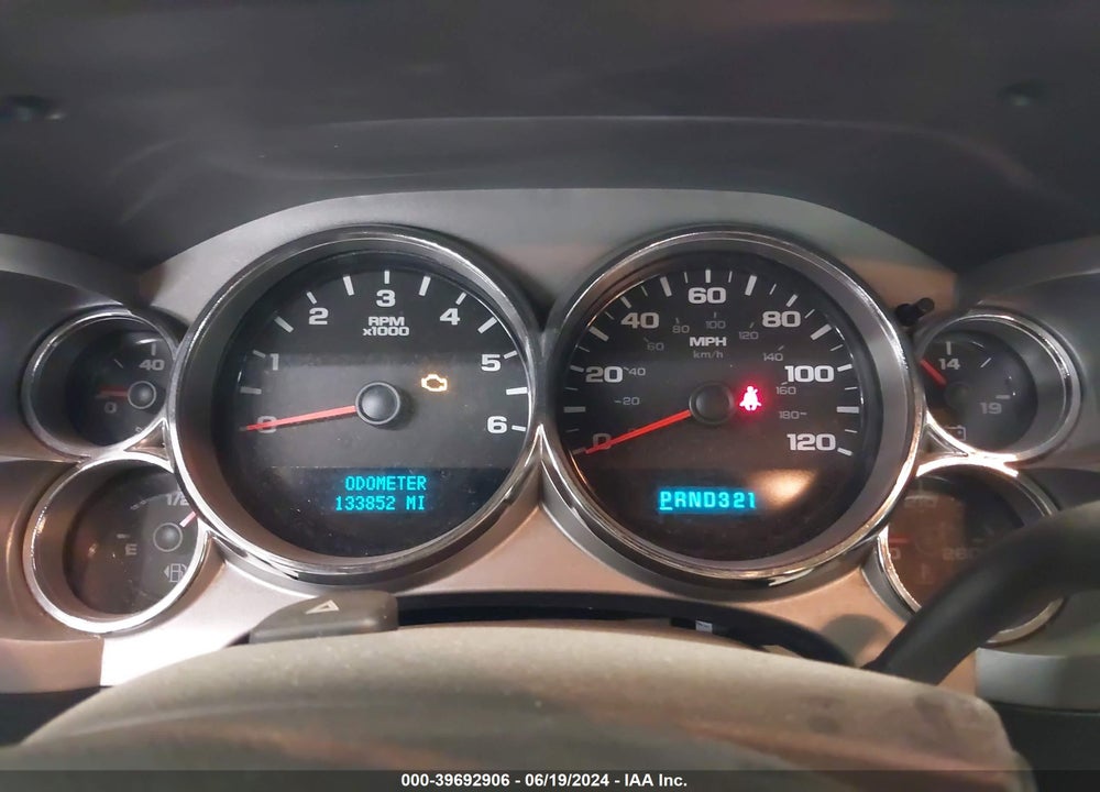 2008 CHEVROLET SILVERADO 1500 LT2 VIN: 2GCEK19J581215326