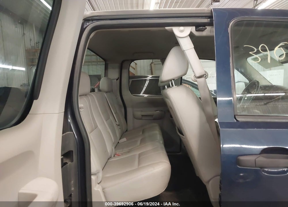 2008 CHEVROLET SILVERADO 1500 LT2 VIN: 2GCEK19J581215326