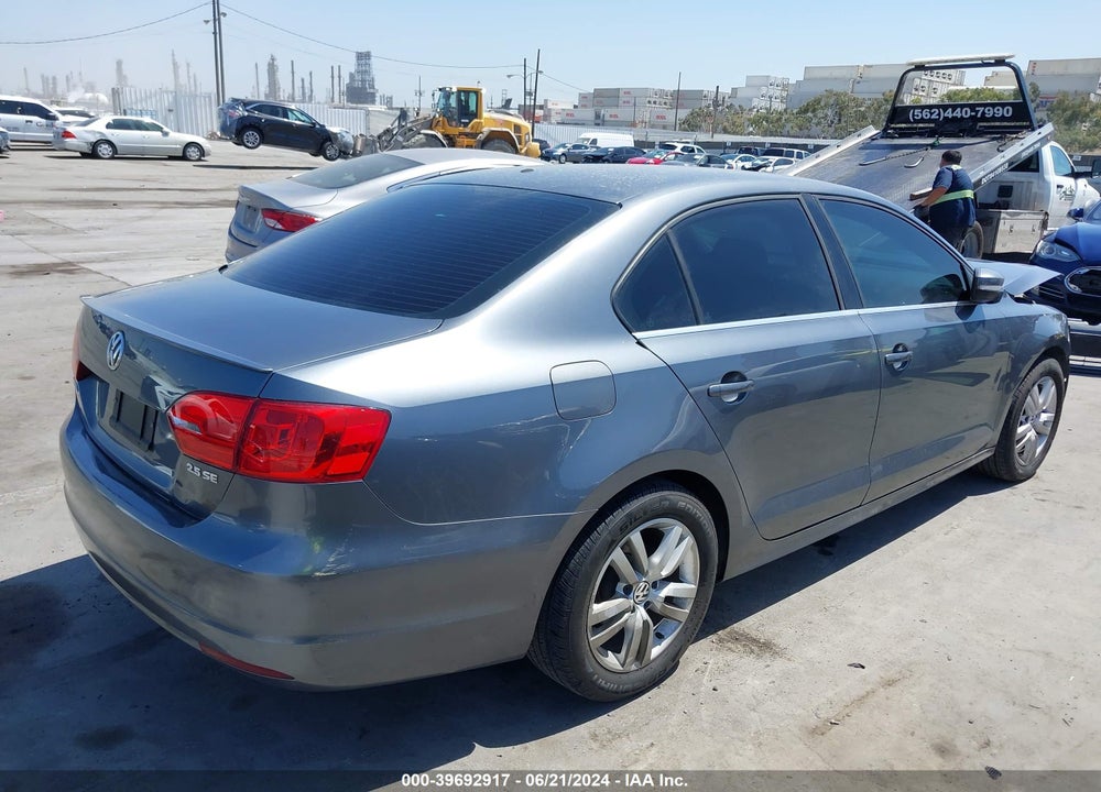 2013 VOLKSWAGEN JETTA 2.5L SE VIN: 3VWDP7AJ5DM433858