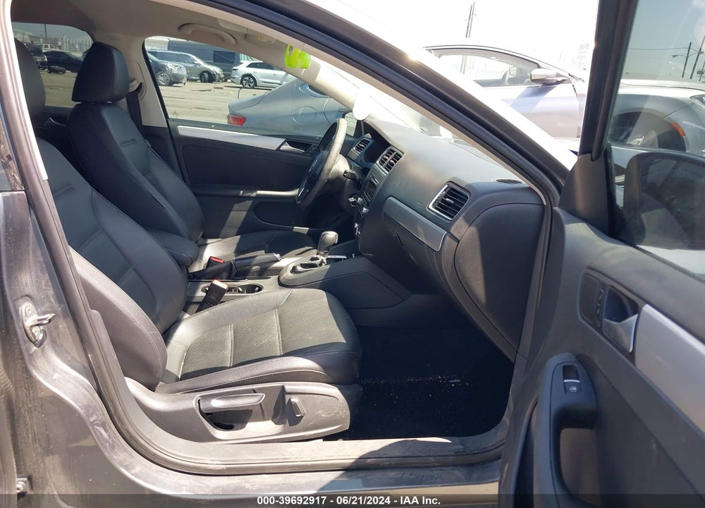 2013 VOLKSWAGEN JETTA 2.5L SE VIN: 3VWDP7AJ5DM433858