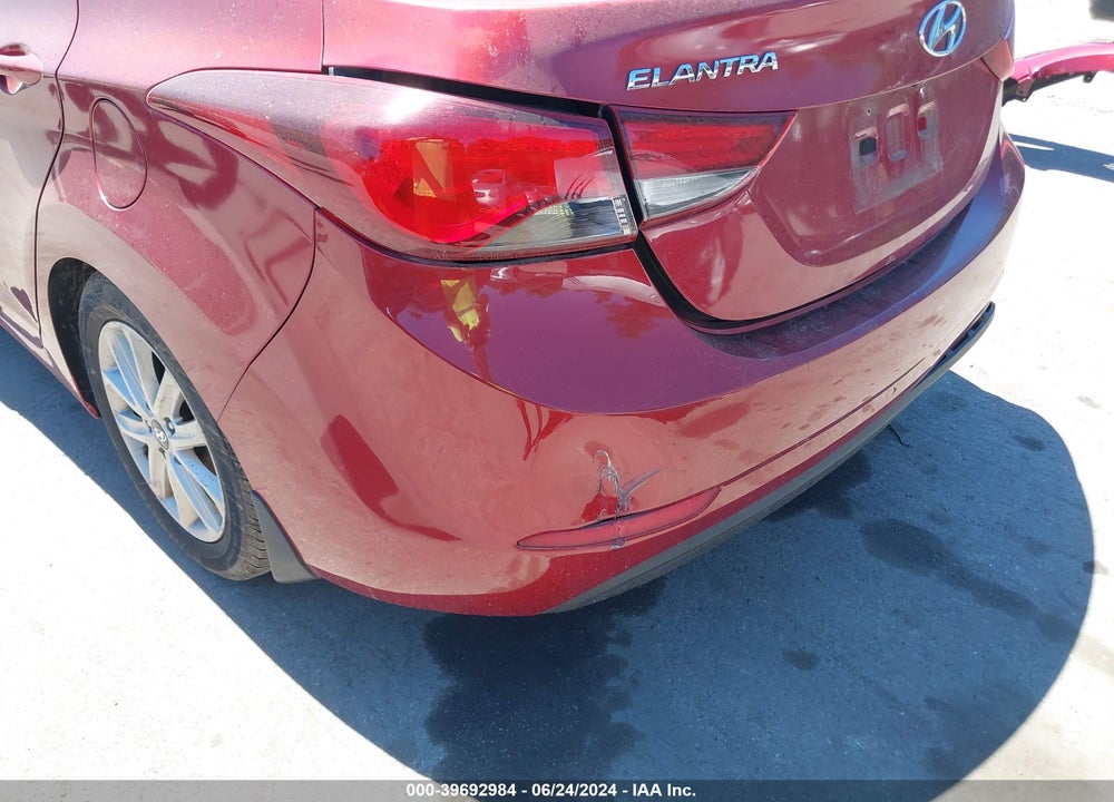 2015 HYUNDAI ELANTRA SE VIN: 5NPDH4AEXFH597858