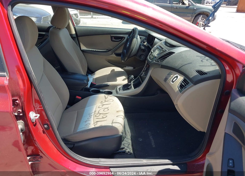 2015 HYUNDAI ELANTRA SE VIN: 5NPDH4AEXFH597858