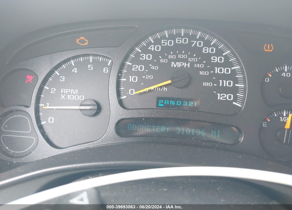 2005 GMC YUKON SLT VIN: 1GKEK13T65J138319