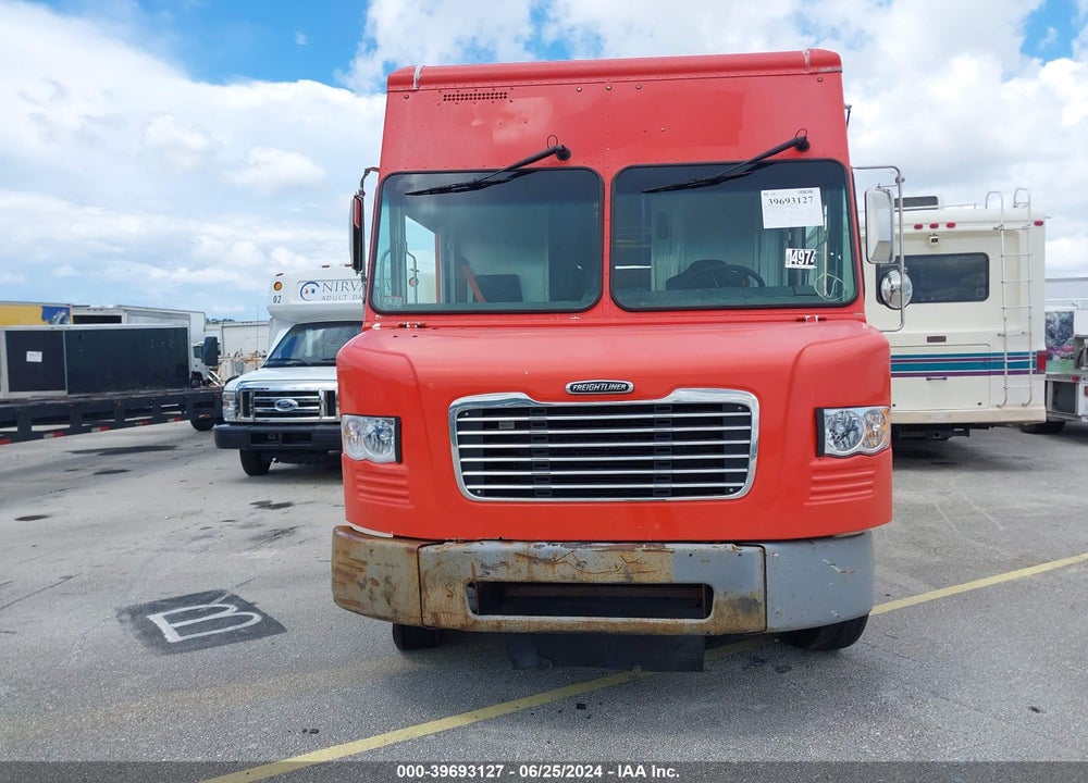 2016 FREIGHTLINER CHASSIS M LINE WALK-IN VAN VIN: 4UZAARDU4GCHN0155