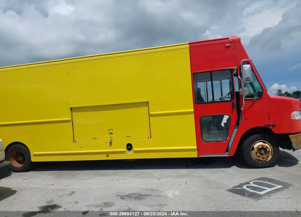 2016 FREIGHTLINER CHASSIS M LINE WALK-IN VAN VIN: 4UZAARDU4GCHN0155