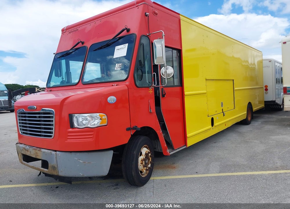 2016 FREIGHTLINER CHASSIS M LINE WALK-IN VAN VIN: 4UZAARDU4GCHN0155
