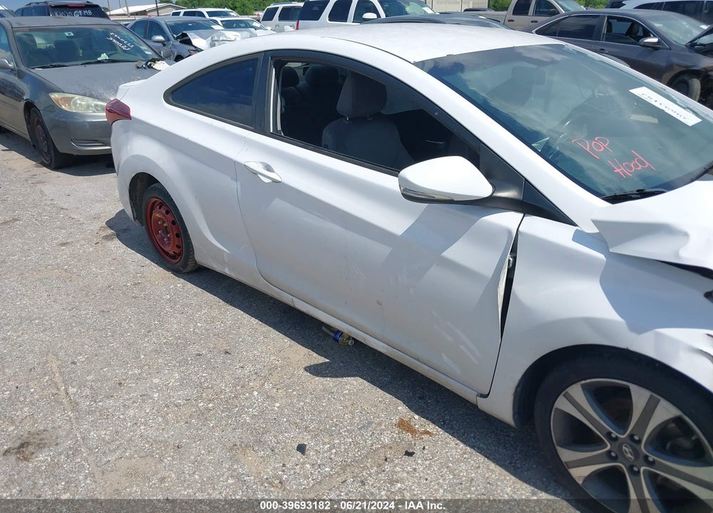 2014 HYUNDAI ELANTRA VIN: KMHDH6AH3EU026959