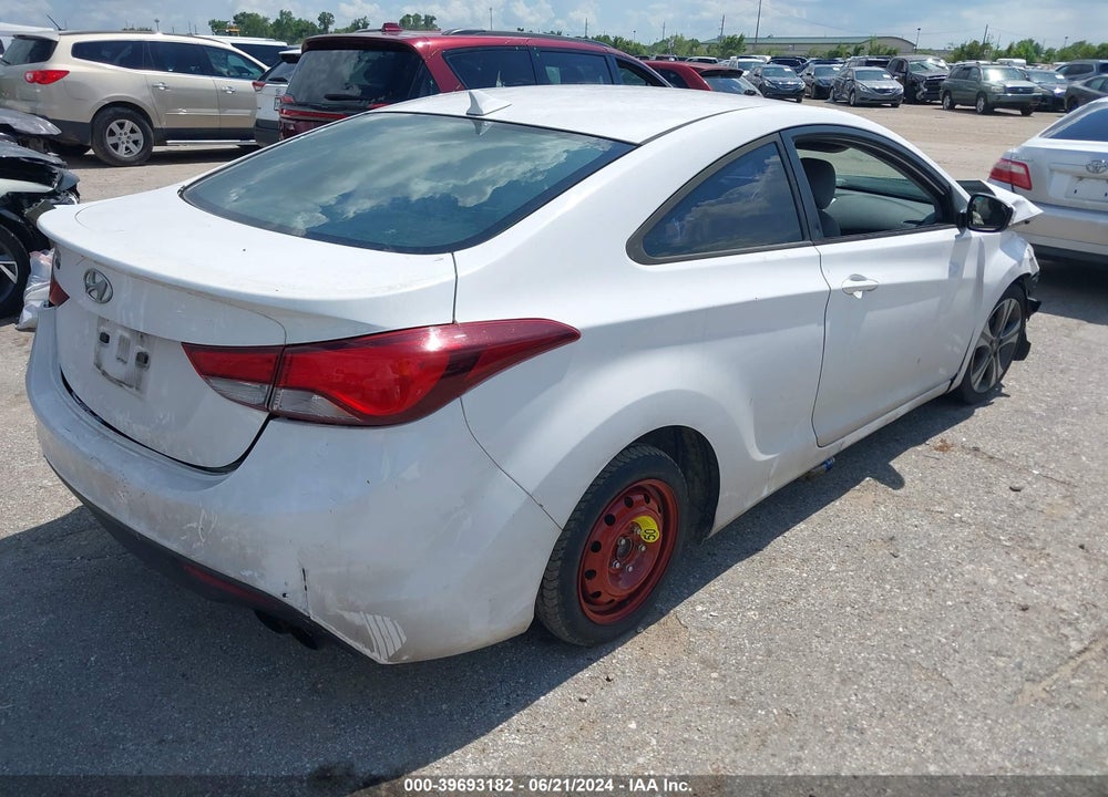 2014 HYUNDAI ELANTRA VIN: KMHDH6AH3EU026959