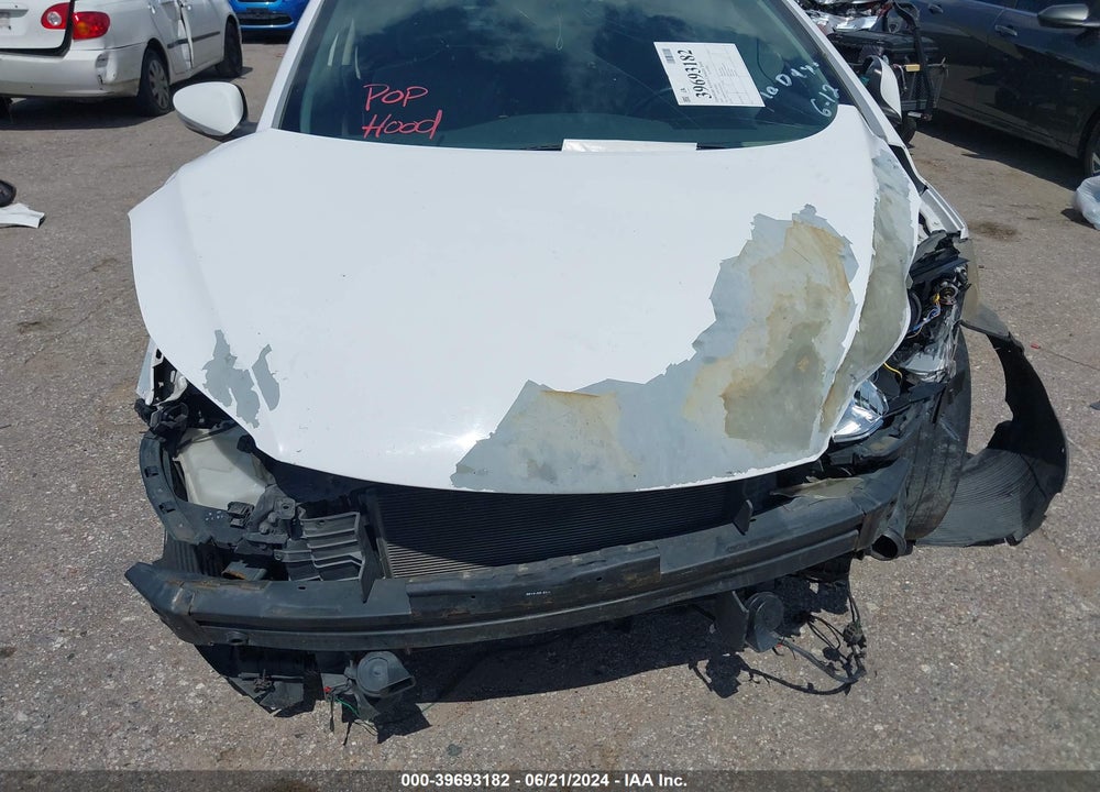 2014 HYUNDAI ELANTRA VIN: KMHDH6AH3EU026959