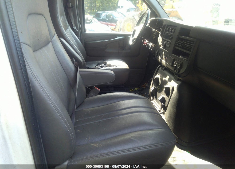 2015 CHEVROLET EXPRESS 2500 WORK VAN VIN: 1GCWGFCF9F1283705