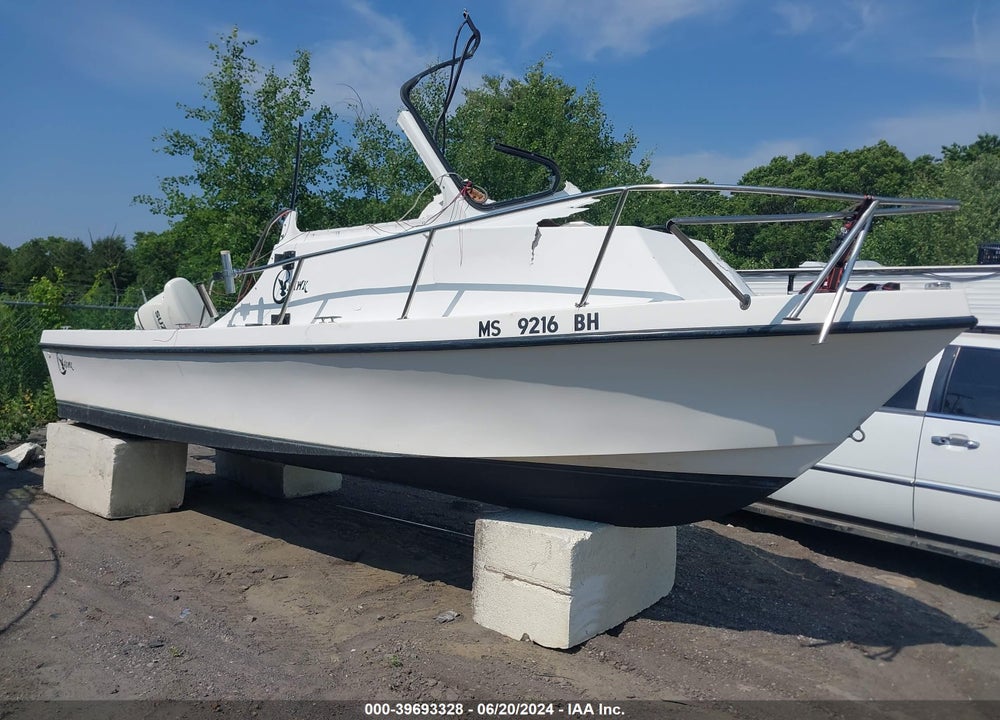 1998 OTHER --- VIN: KME05688E898