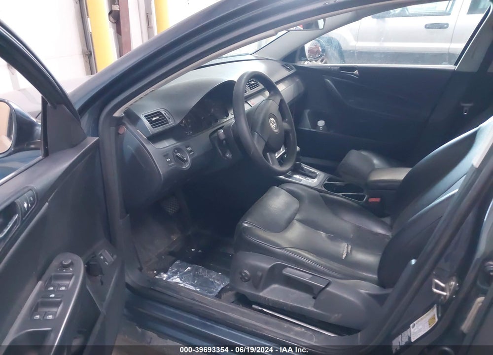 2007 VOLKSWAGEN PASSAT 2.0T WOLFSBURG EDITION VIN: WVWAK73C67P007288