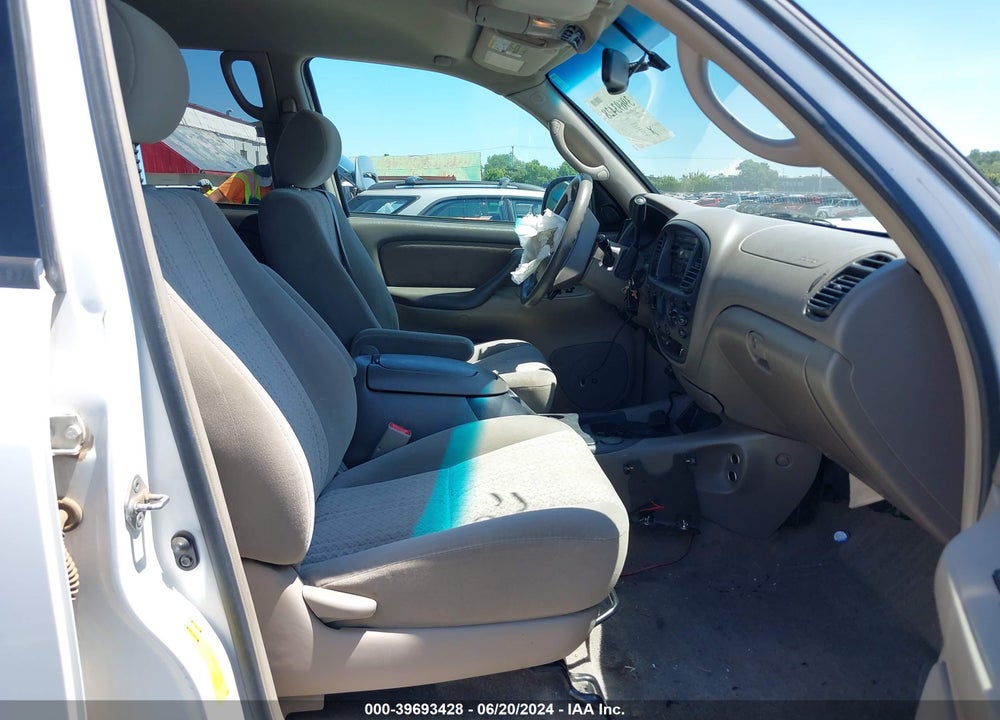 2006 TOYOTA TUNDRA SR5 V8 VIN: 5TBDT44126S549698