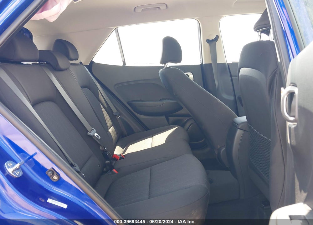 2024 HYUNDAI VENUE SE VIN: KMHRB8A38RU298677