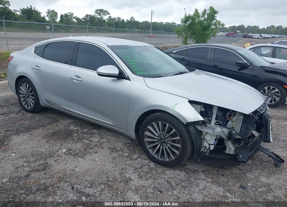 2017 KIA CADENZA PREMIUM VIN: KNALC4J17H5057620