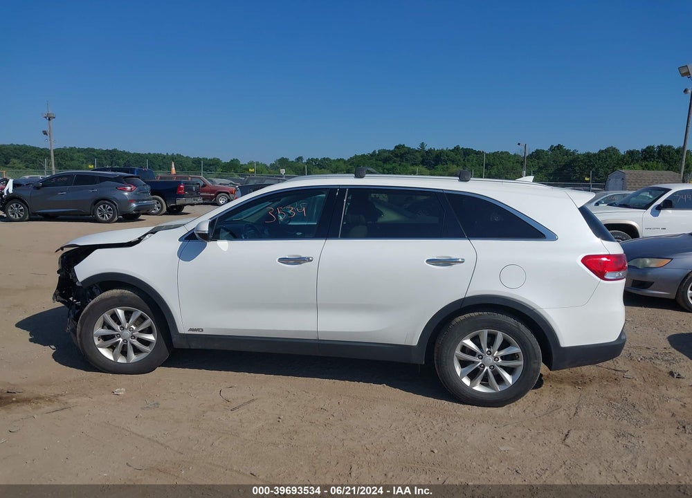 2016 KIA SORENTO 2.4L LX VIN: 5XYPGDA31GG108349