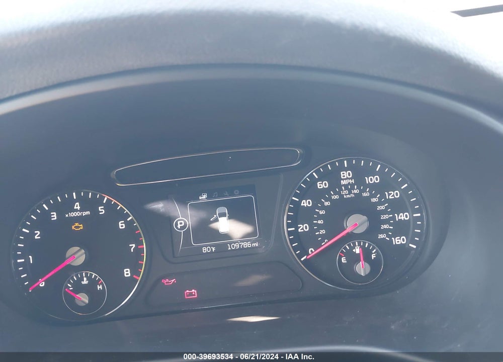 2016 KIA SORENTO 2.4L LX VIN: 5XYPGDA31GG108349