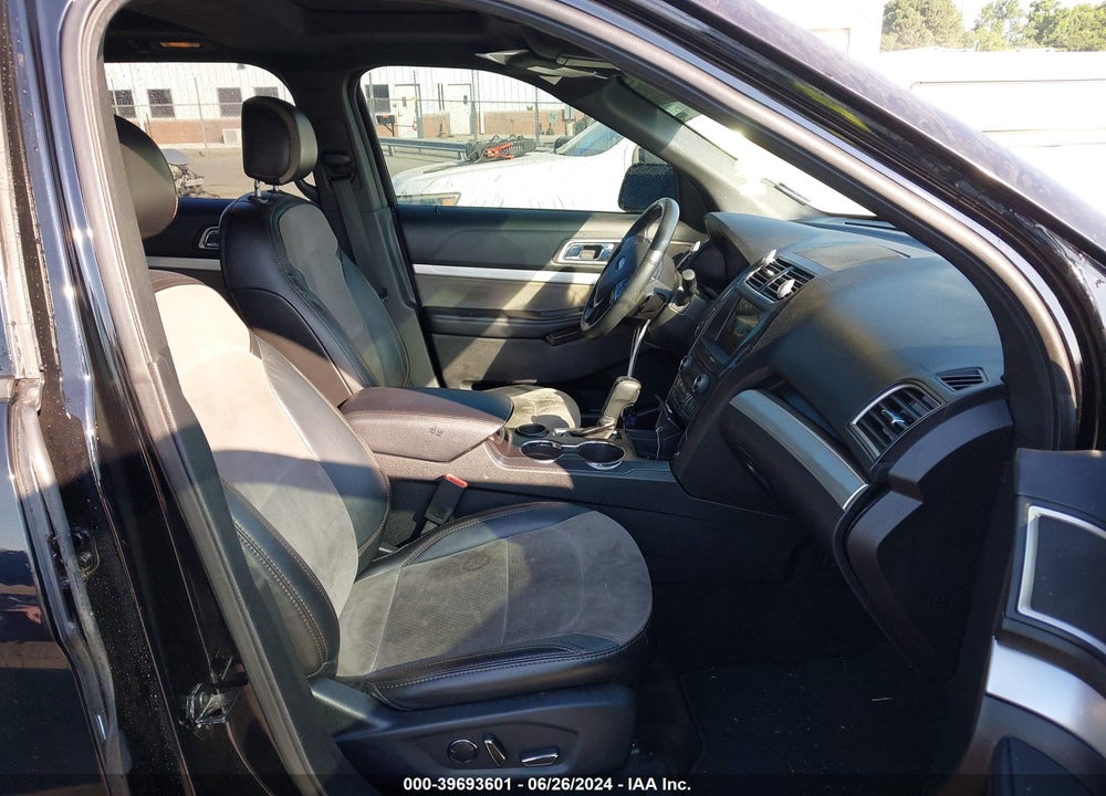 2017 FORD EXPLORER XLT VIN: 1FM5K7D8XHGD97370