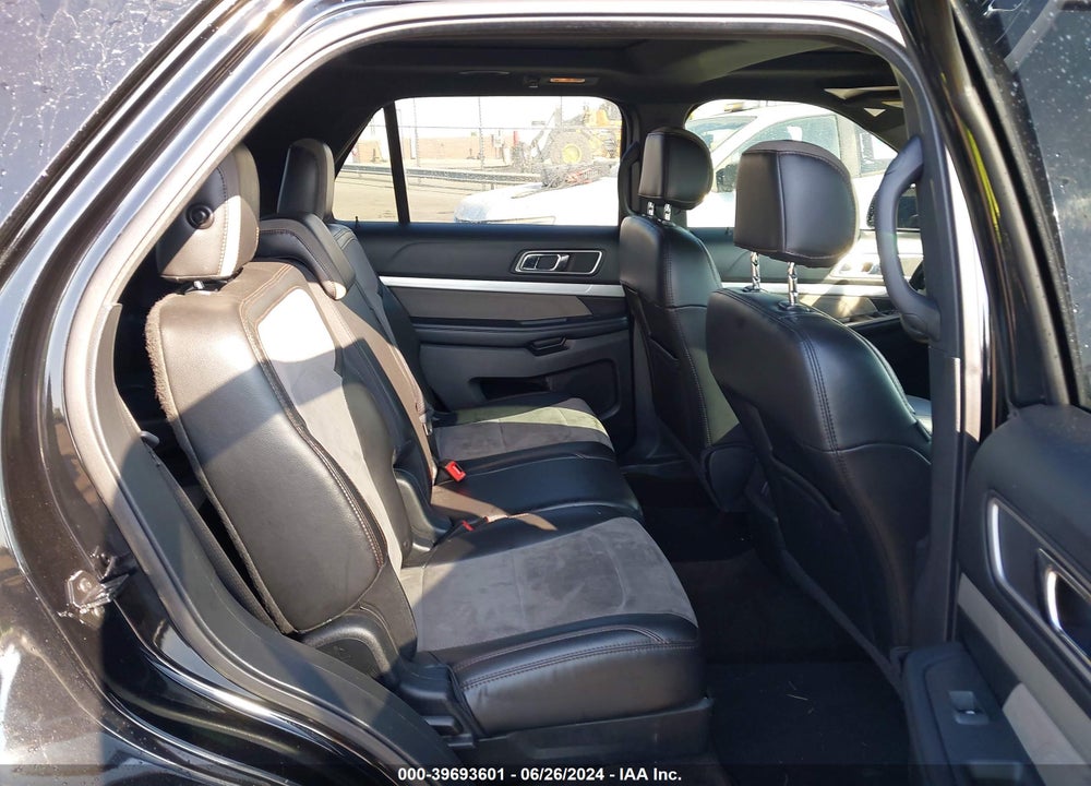 2017 FORD EXPLORER XLT VIN: 1FM5K7D8XHGD97370