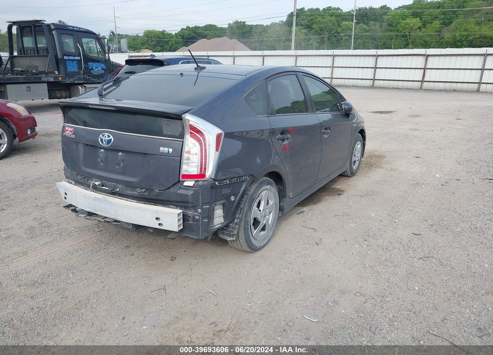 2013 TOYOTA PRIUS THREE VIN: JTDKN3DU1D5553810