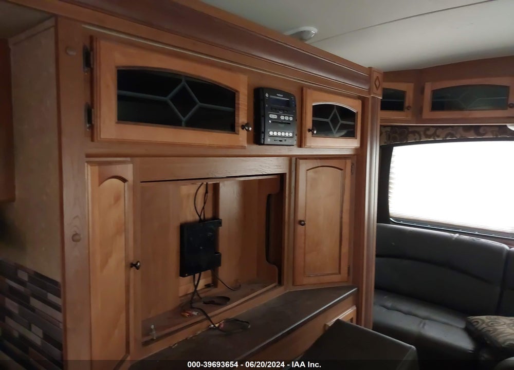 2014 CROSSROADS RV SUNSET TRAIL RESERVE VIN: 4V0TC3228EB023144