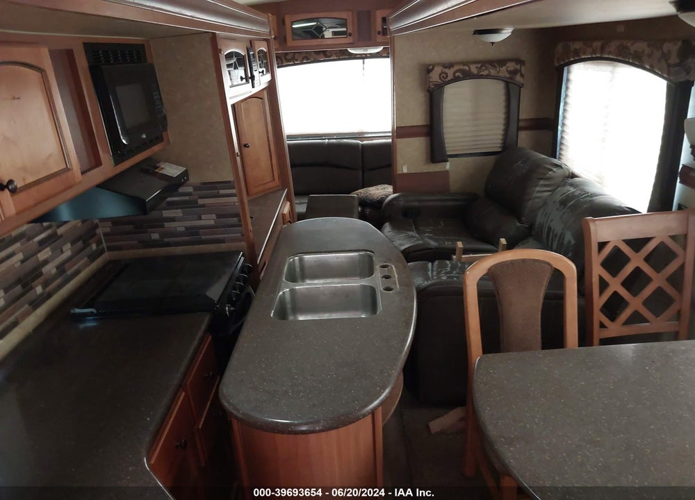 2014 CROSSROADS RV SUNSET TRAIL RESERVE VIN: 4V0TC3228EB023144