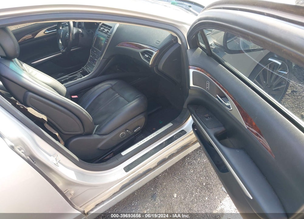 2015 LINCOLN MKZ HYBRID VIN: 3LN6L2LU0FR610156