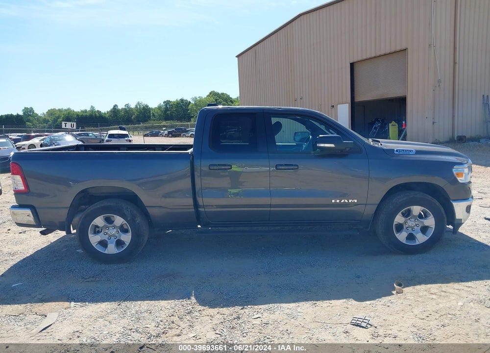 2022 RAM 1500 BIG HORN QUAD CAB 4X4 6'4 BOX VIN: 1C6RRFBG7NN287560