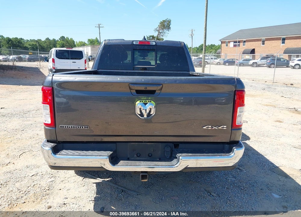 2022 RAM 1500 BIG HORN QUAD CAB 4X4 6'4 BOX VIN: 1C6RRFBG7NN287560