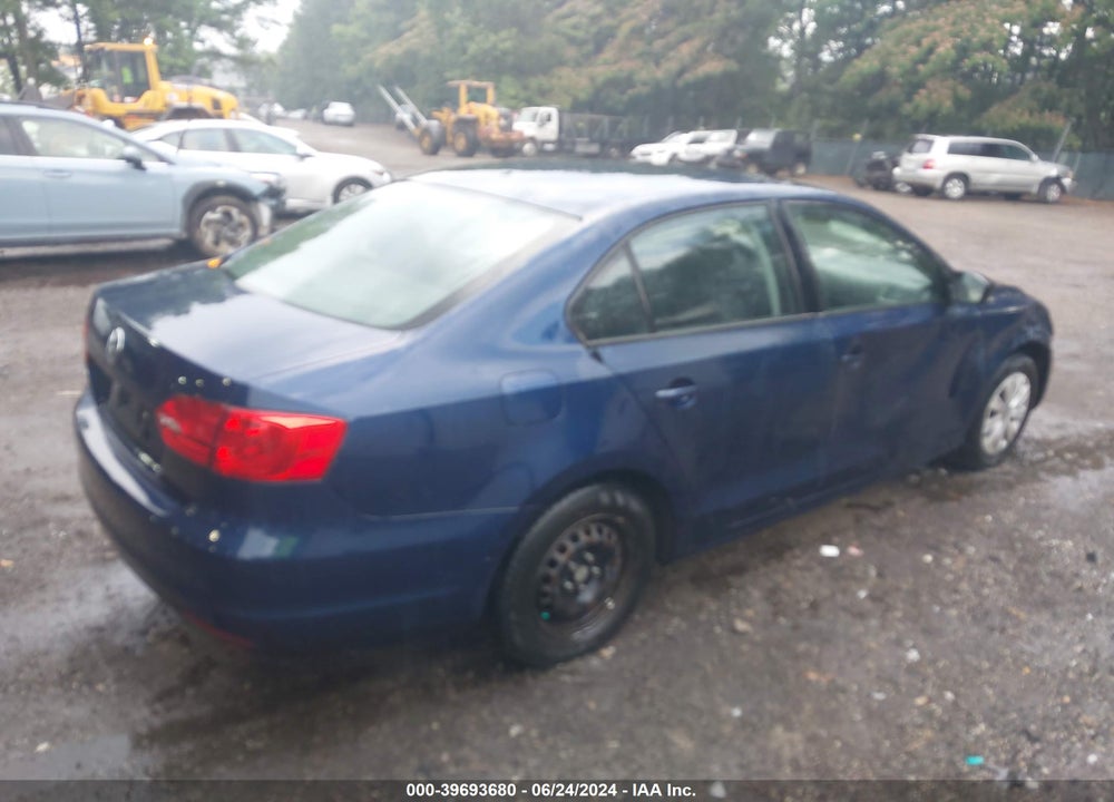 2014 VOLKSWAGEN JETTA 2.0L S VIN: 3VW2K7AJ9EM435314