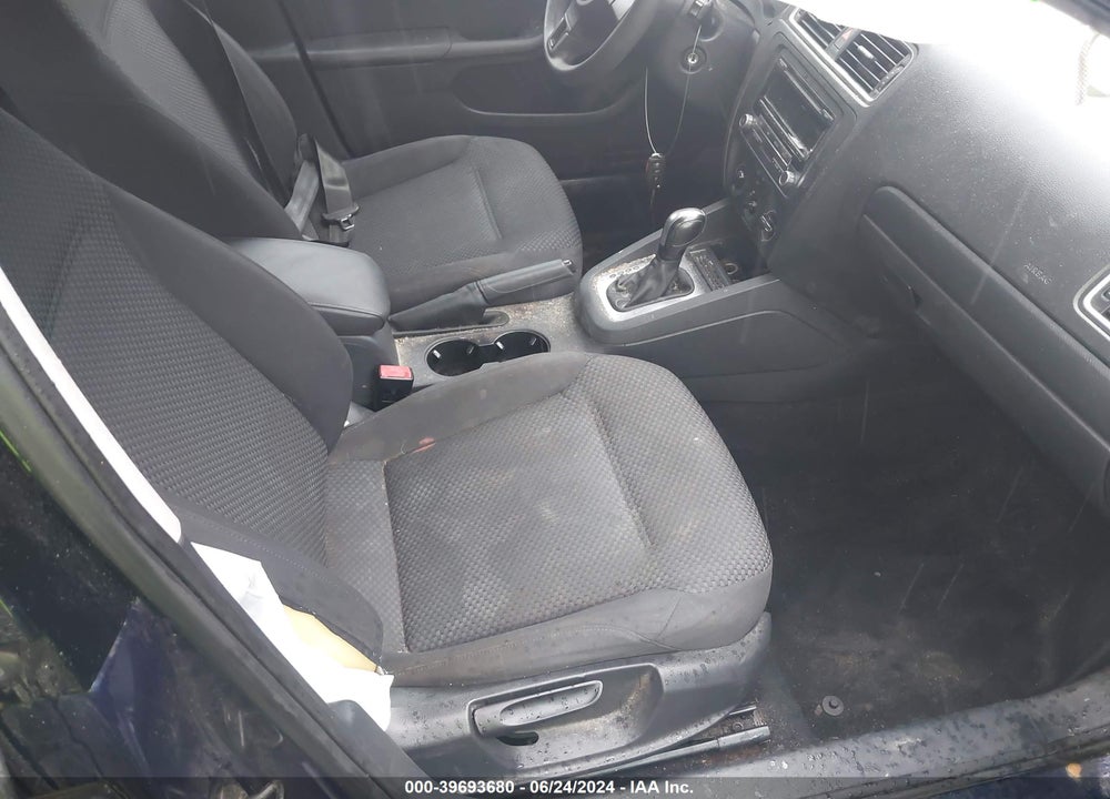 2014 VOLKSWAGEN JETTA 2.0L S VIN: 3VW2K7AJ9EM435314