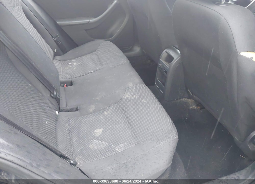 2014 VOLKSWAGEN JETTA 2.0L S VIN: 3VW2K7AJ9EM435314