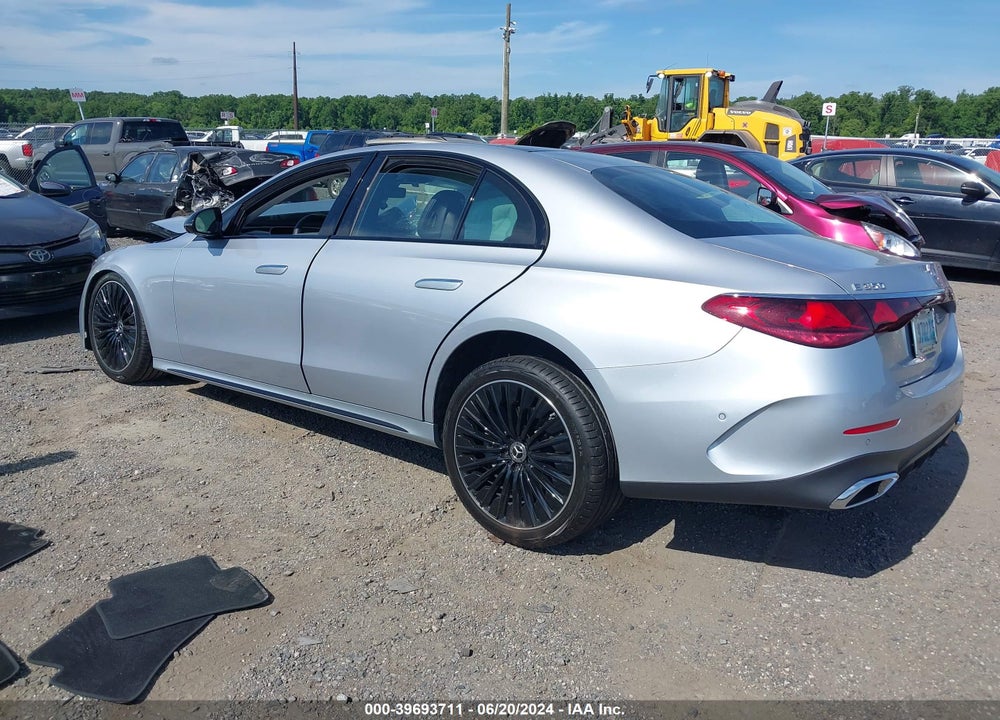 2024 MERCEDES-BENZ E 350 VIN: W1KLF4HB2RA012186