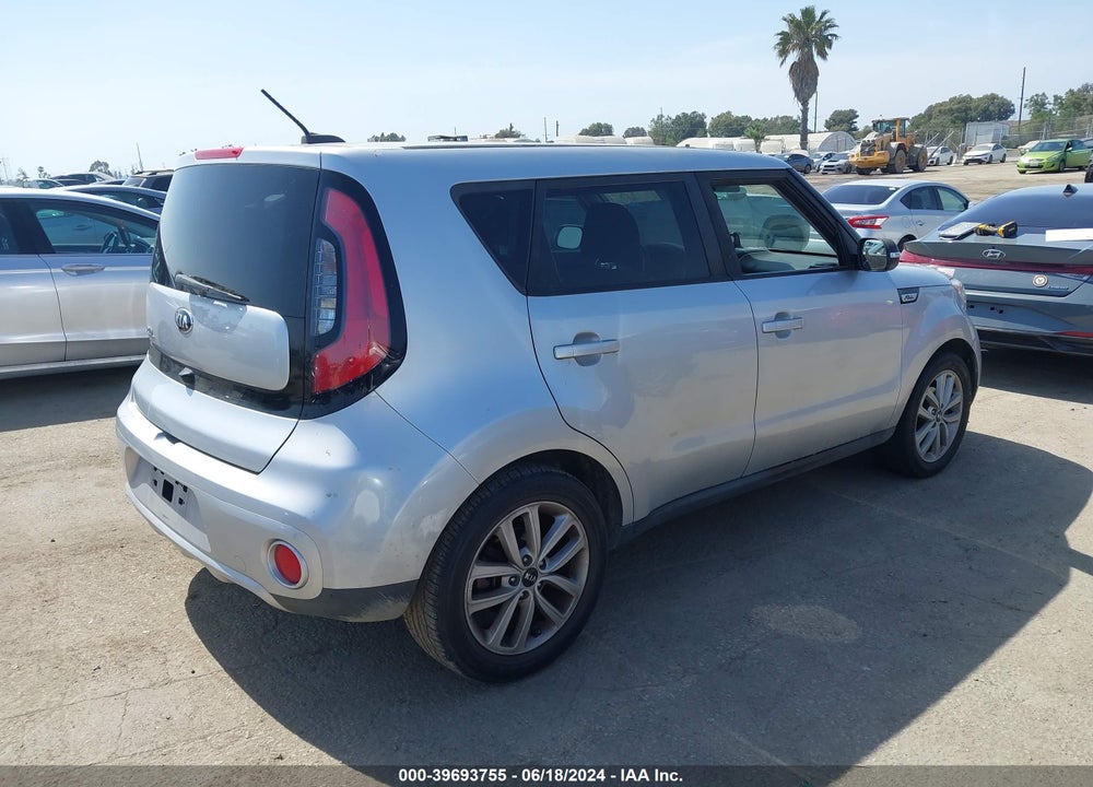 2018 KIA SOUL VIN: KNDJP3A56J7610201