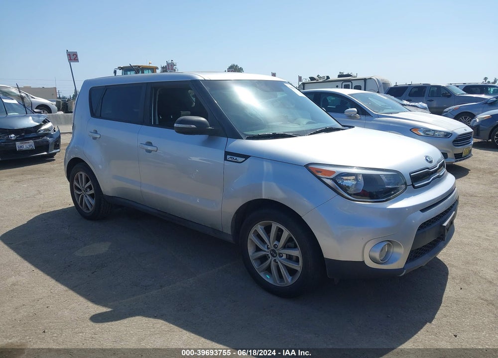 2018 KIA SOUL VIN: KNDJP3A56J7610201