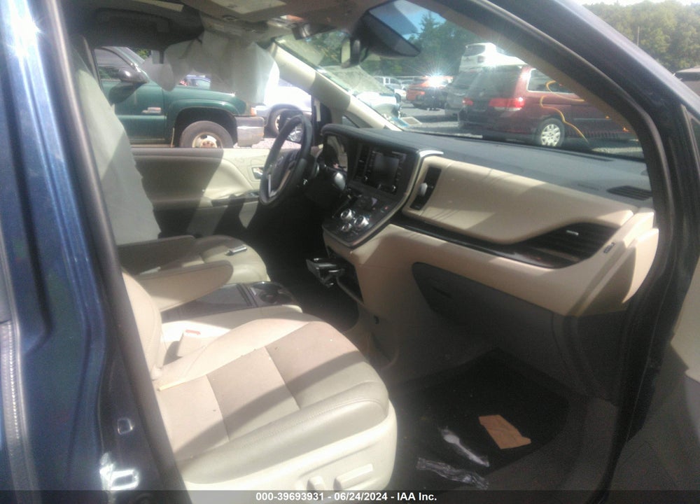 2020 TOYOTA SIENNA XLE VIN: 5TDYZ3DC7LS054234
