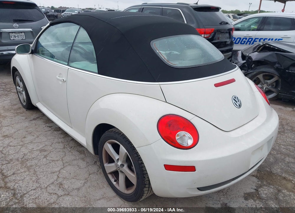 2007 VOLKSWAGEN NEW BEETLE TRIPLE WHITE VIN: 3VWFF31Y97M420746