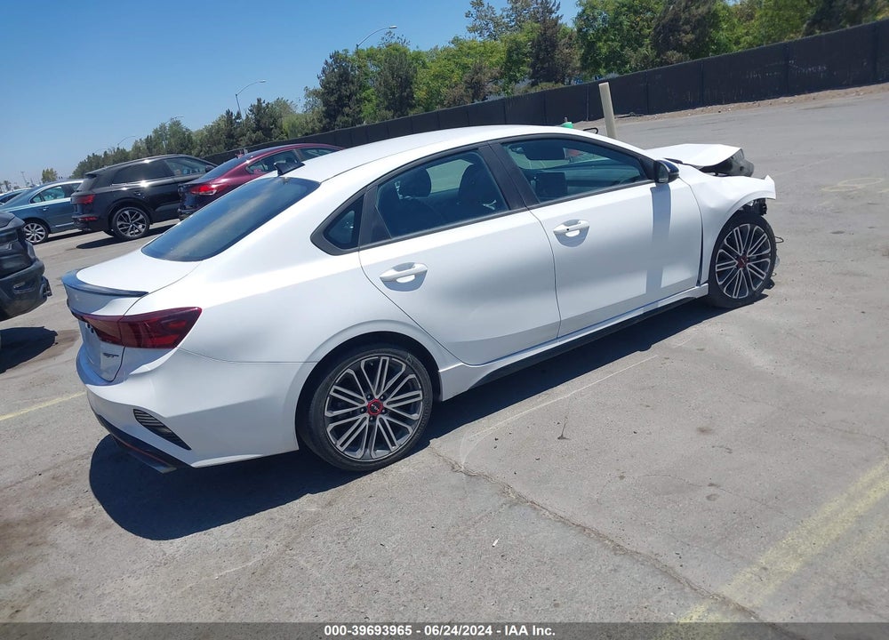 2022 KIA FORTE GT VIN: 3KPF44AC9NE493156