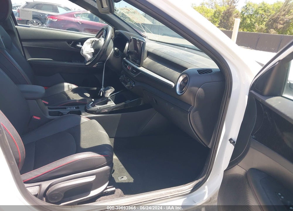 2022 KIA FORTE GT VIN: 3KPF44AC9NE493156