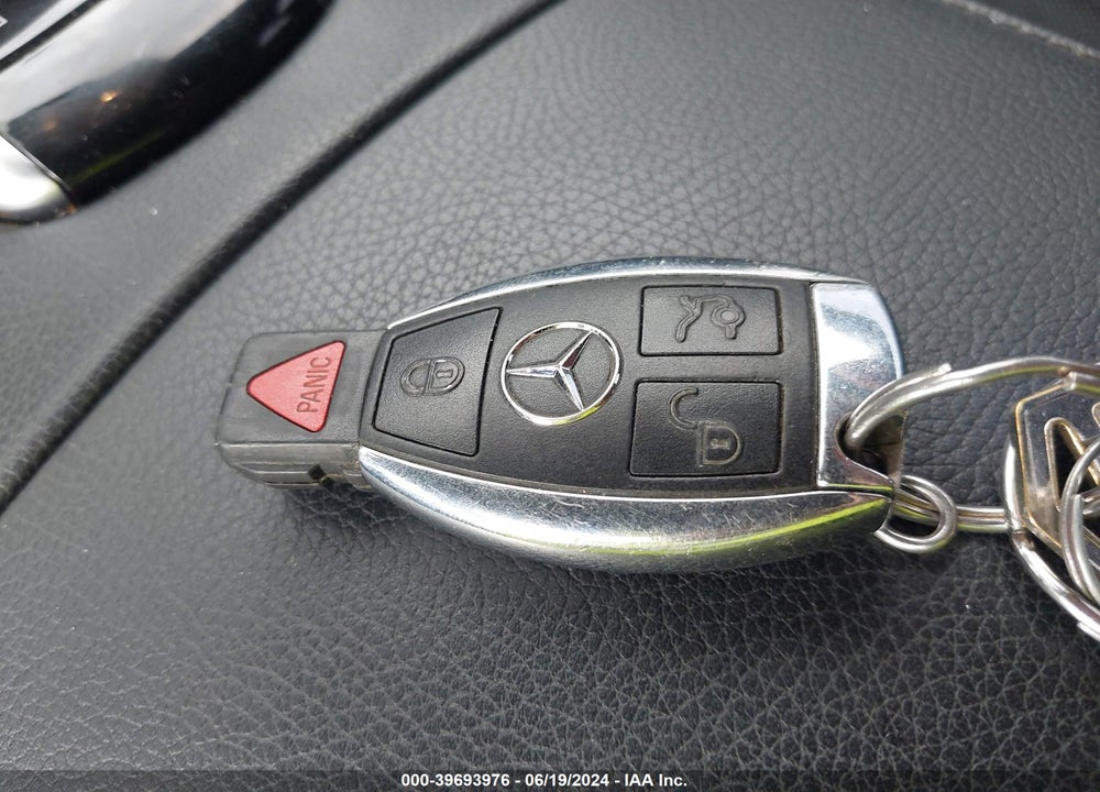2015 MERCEDES-BENZ S 550 4MATIC VIN: WDDUG8FB9FA103592