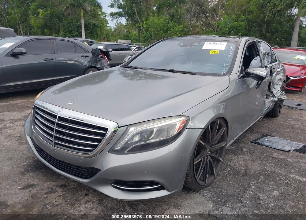 2015 MERCEDES-BENZ S 550 4MATIC VIN: WDDUG8FB9FA103592